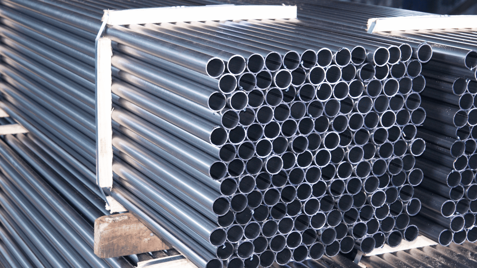 alloy-steel-4th-banner-image-of-steelnix